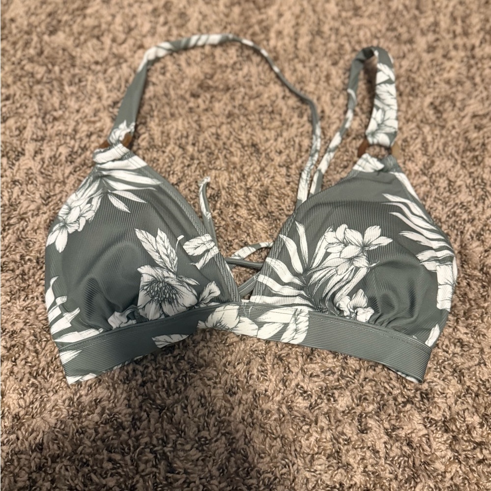 Cupshe Green Floral Bikini Top